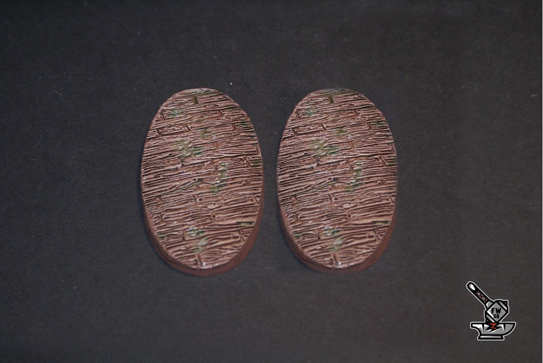 2 socles ovales "Citylake of Darkwood" 75x42 aimantés