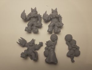 figurines ENDOMMAGEES lot 30