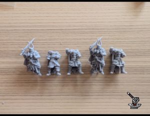 figurines ENDOMMAGEES lot 232
