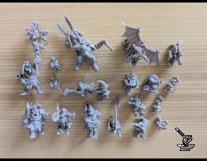 figurines ENDOMMAGEES lot 204